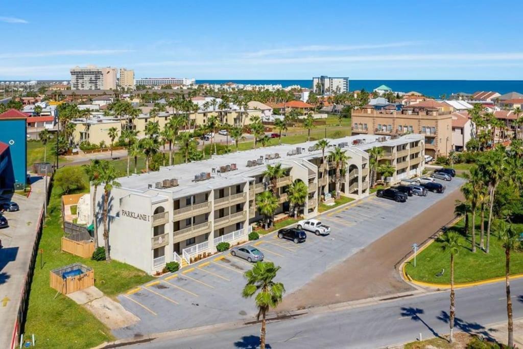 2 Bed 2 Bath Condo By Beach With Resort Pool South Padre Island Εξωτερικό φωτογραφία